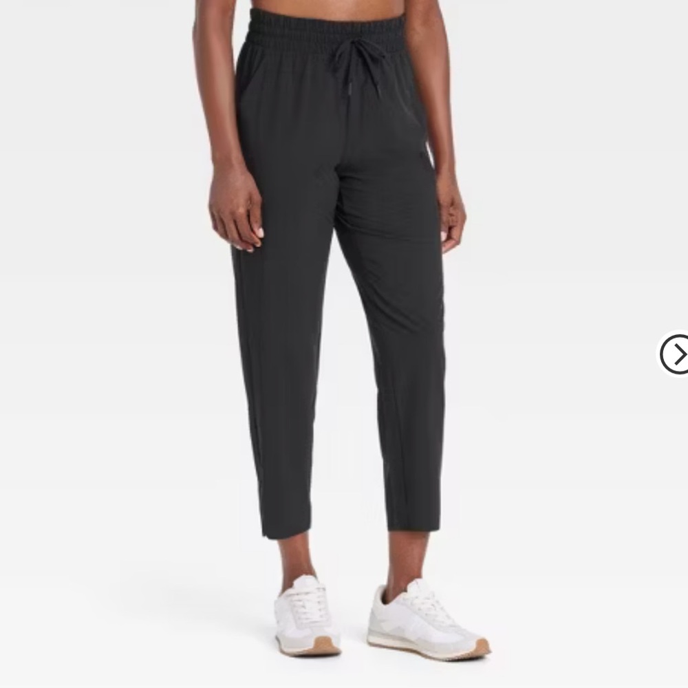 All In Motion High Rise Black Cropped Pants Medium